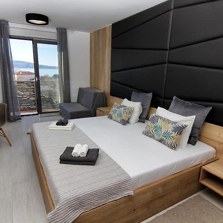 Azur Bed & Breakfast Novi Vinodolski Exterior photo