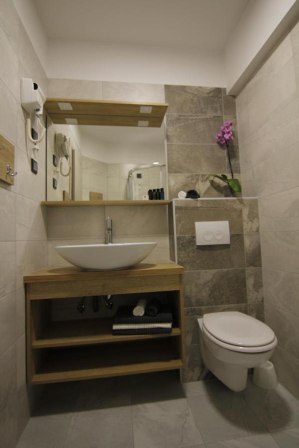 Azur Bed & Breakfast Novi Vinodolski Exterior photo