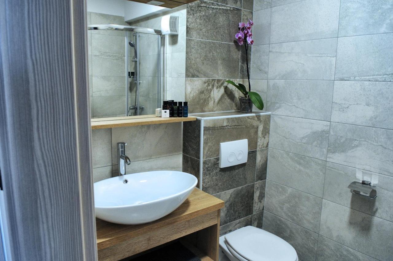 Azur Bed & Breakfast Novi Vinodolski Exterior photo